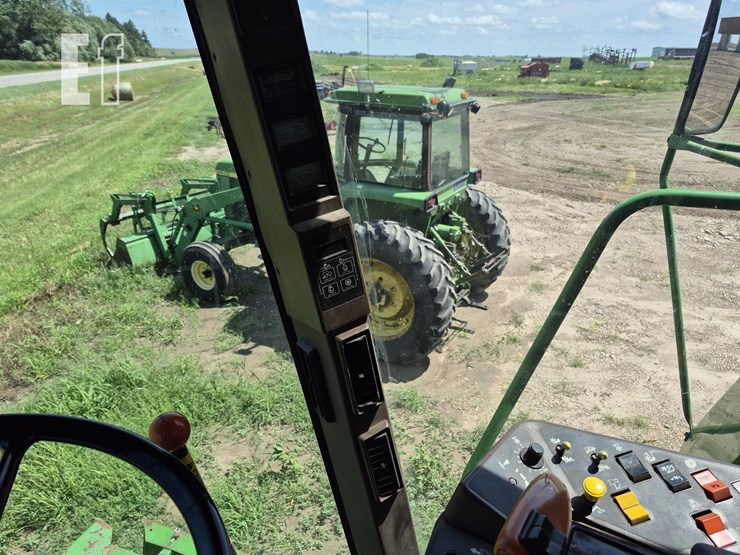 1990-john-deere-9600-image-24