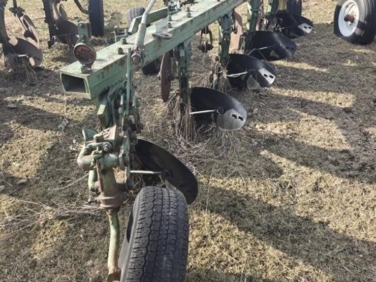 john-deere-5-image-1