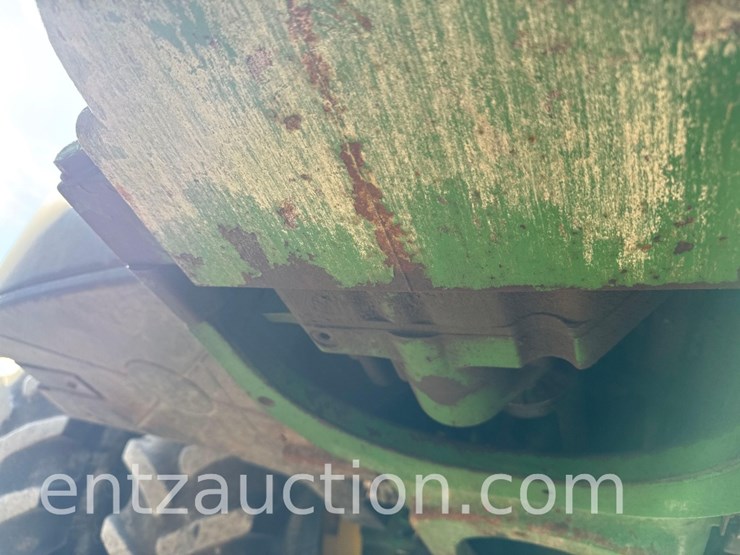 2005-john-deere-8320-image-43