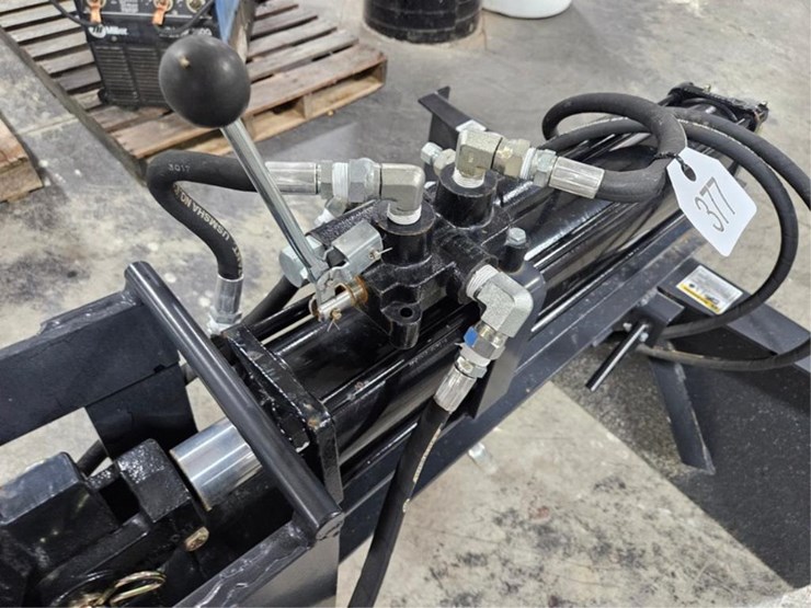 #377-•-blue-diamond-150000-skid-steer-log-splitter-image-13