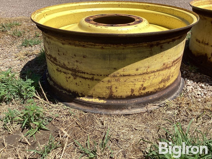 john-deere-18-image-12