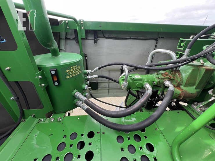 2008-john-deere-9770-sts-image-44
