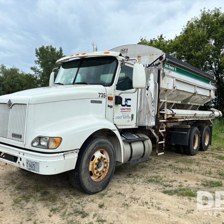 2001 INTERNATIONAL 9100