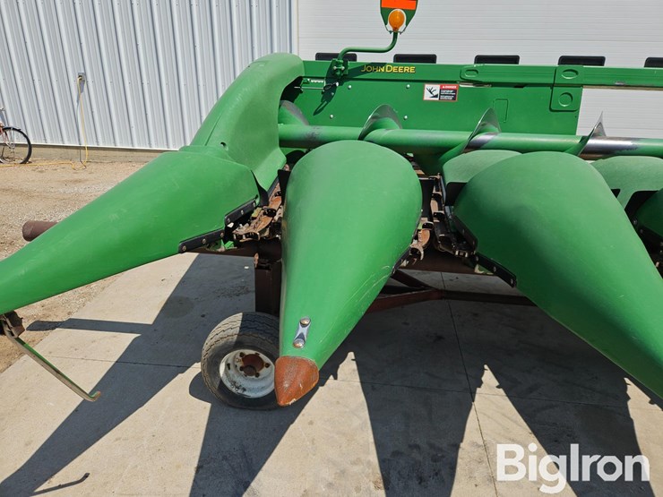 2013-john-deere-608c-image-15