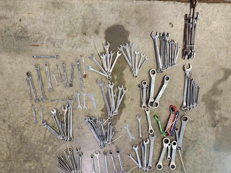 assortment-of-tools-image-1