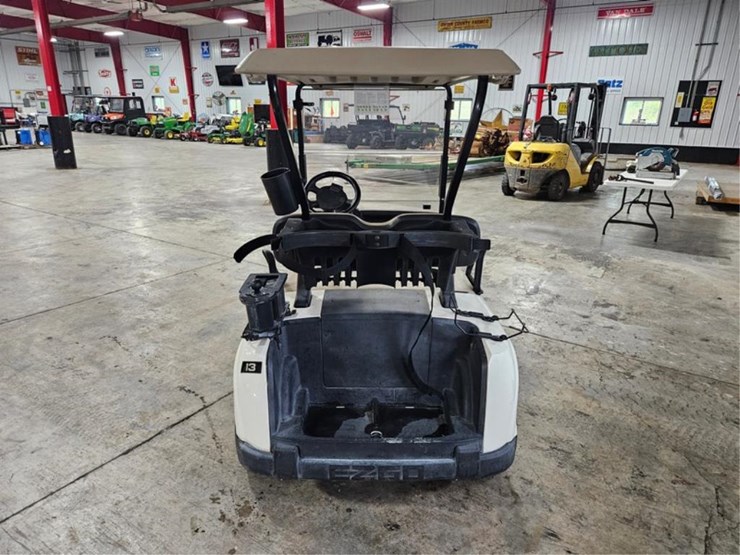 #373-•-2015-ez-go-rxv-golf-cart-image-4
