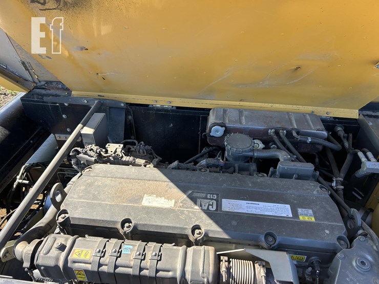 2012-claas-lexion-750tt-image-81
