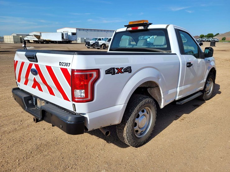2017-ford-f150-image-4