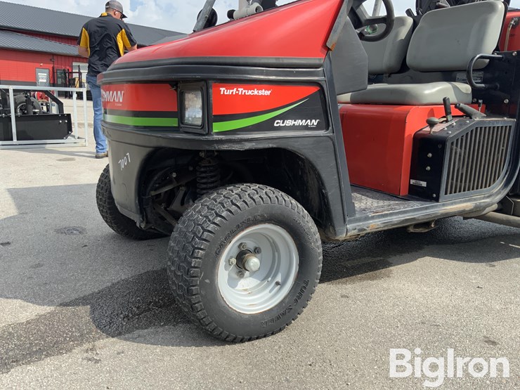 textron-cushman-898628-turf-truckster-spray-cart-image-11