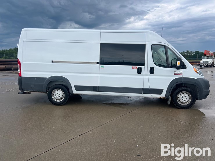 2015-ram-promaster-3500-image-4