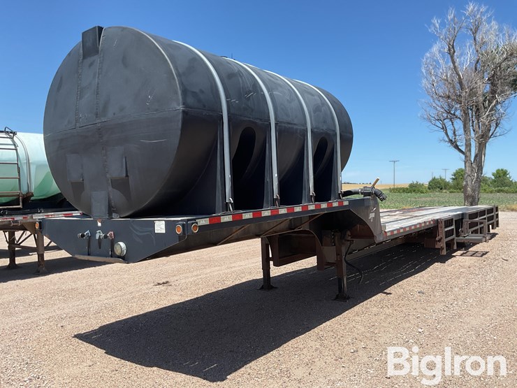 2013-b-b-tri/a-drop-deck-sprayer-trailer-image-1