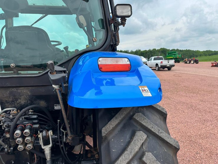 2009-new-holland-855tl-image-21
