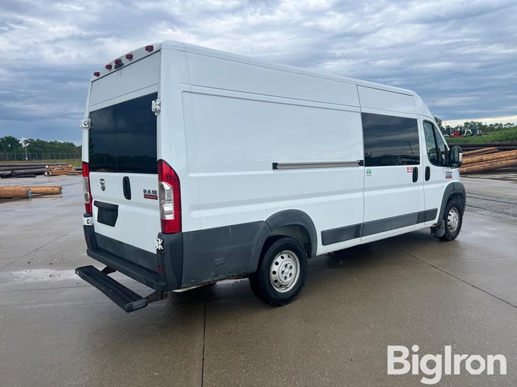 2015-ram-promaster-3500-image-5