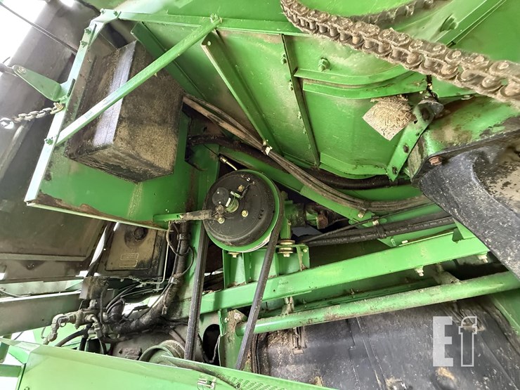 2001-john-deere-9750-image-23
