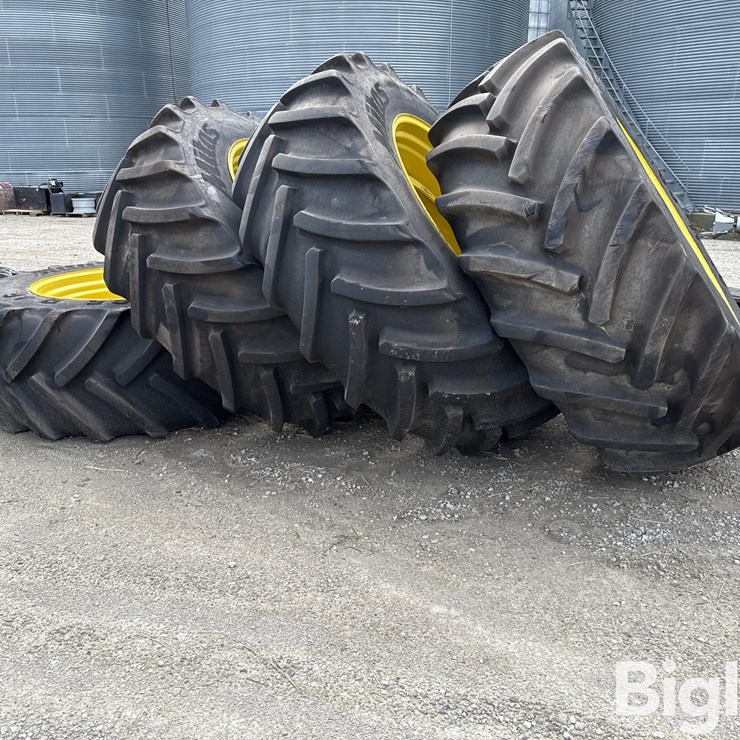 JOHN DEERE A