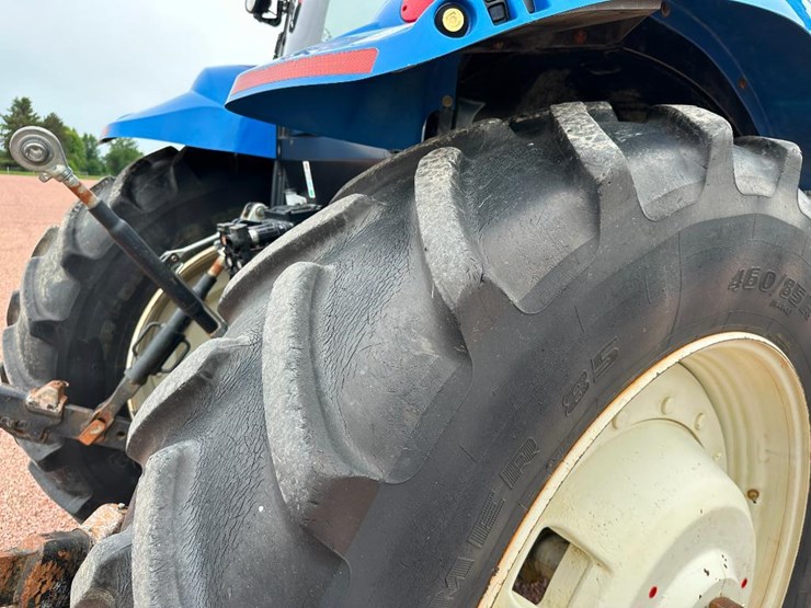 2014-new-holland-t6.175-image-8