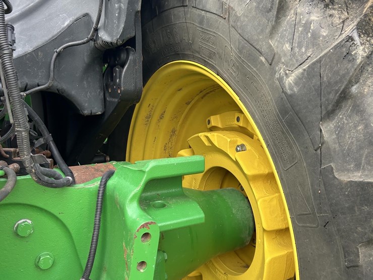 2017-john-deere-9620r-image-34