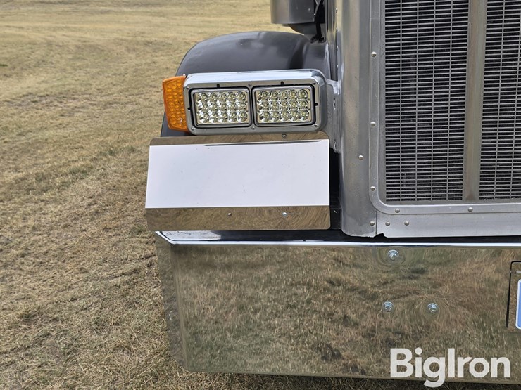 2001-peterbilt-378-image-14