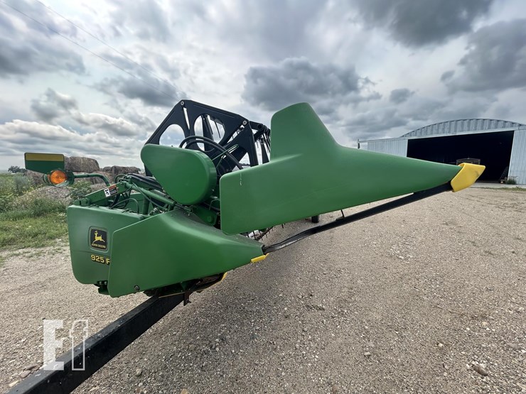 john-deere-925f-image-1
