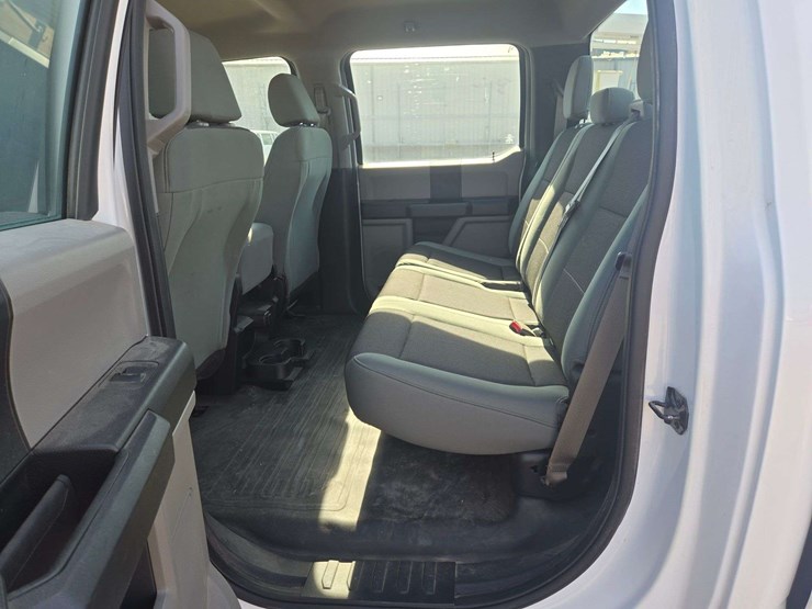 2015-ford-f150-xlt-image-10