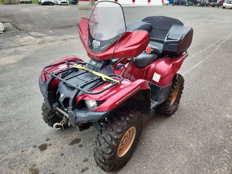 2011-yamaha-grizzly-700fi-image-1