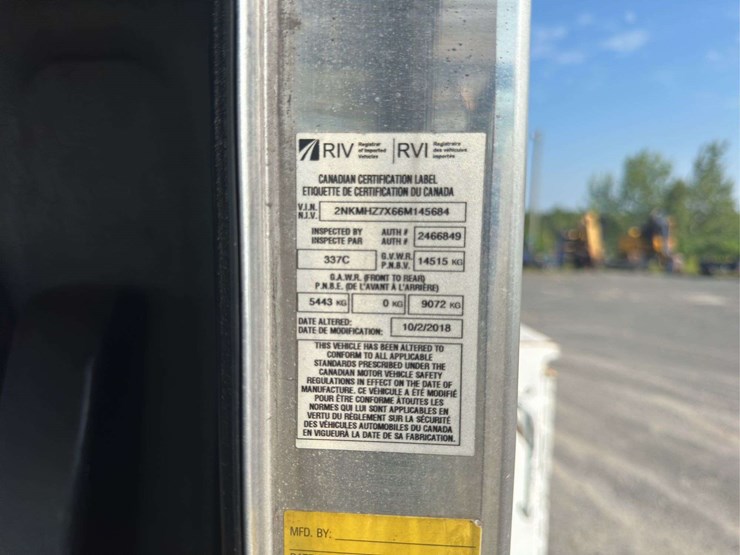 2006-kenworth-t300-image-25