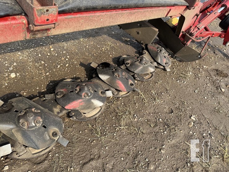 new-holland-h6750-image-9
