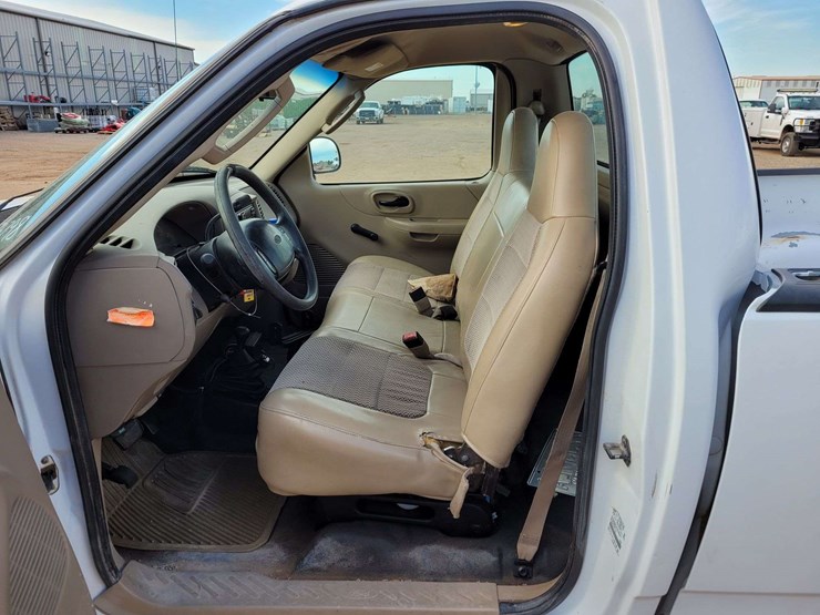 2002-ford-f150-xl-image-6
