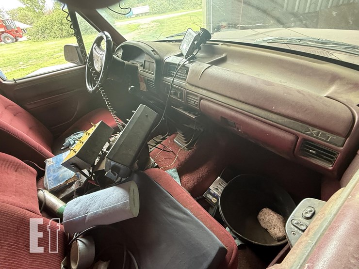 1995-ford-f250-xlt-image-29