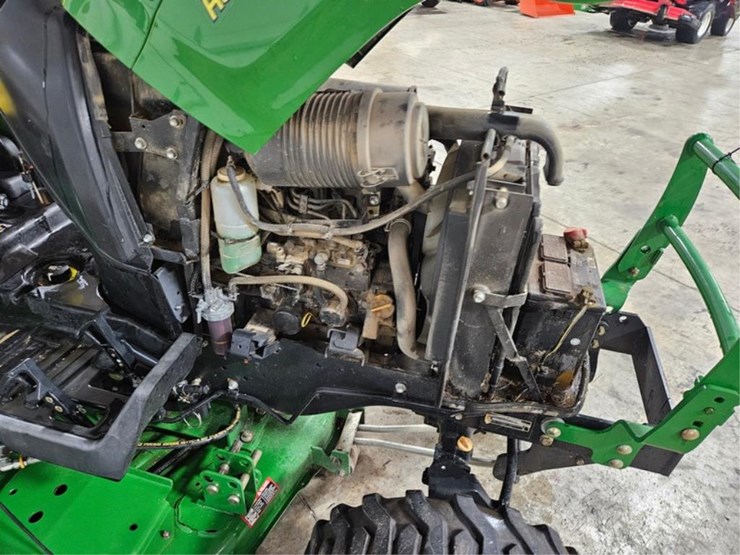 john-deere-2320-image-14