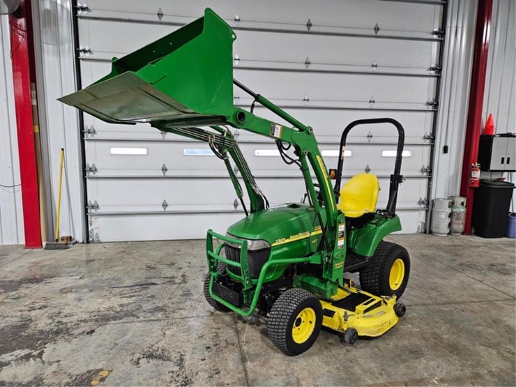 john-deere-2305-image-9