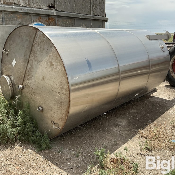 2500-Gallon Stainless Steel Tank