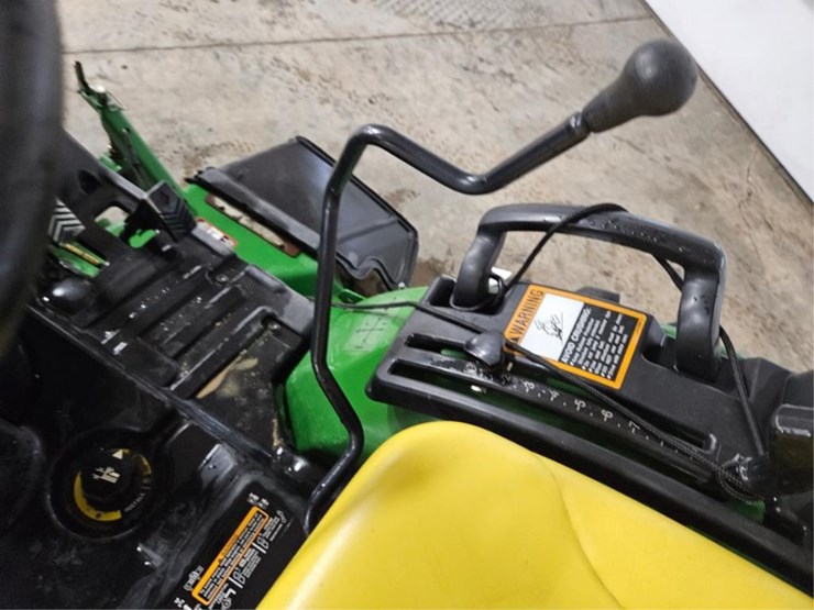 john-deere-2320-image-24