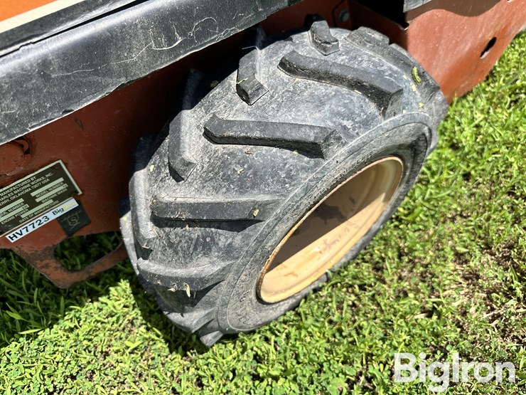 ditch-witch-1020-image-14