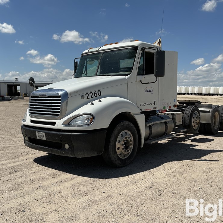 2008 FREIGHTLINER COLUMBIA 120