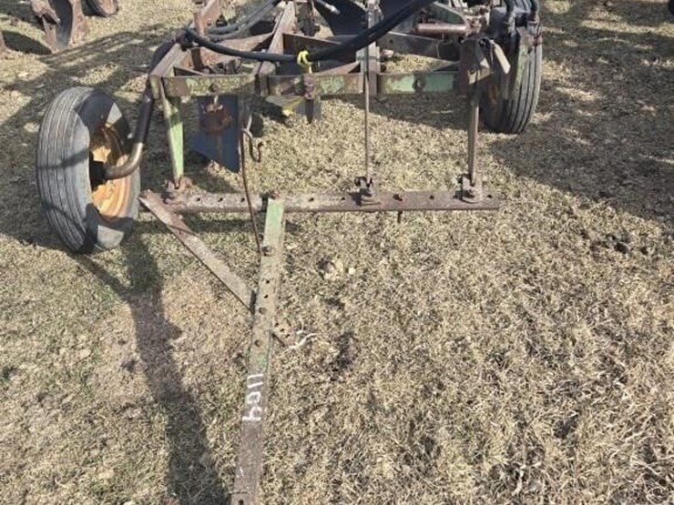 john-deere-5-image-1