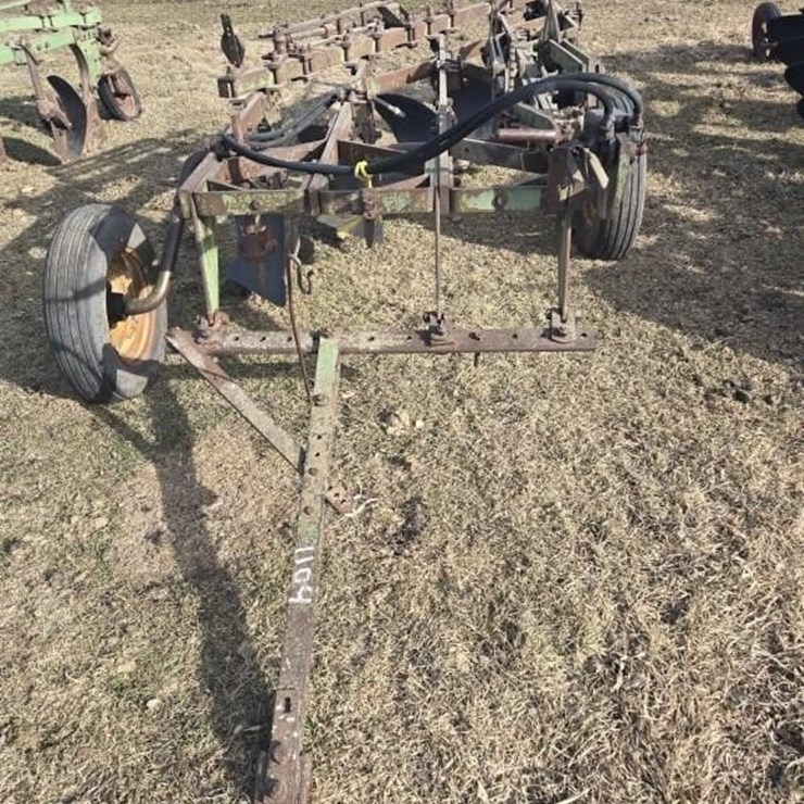 JOHN DEERE 5