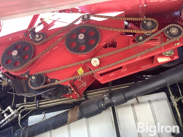 2016-case-ih-8240-image-15