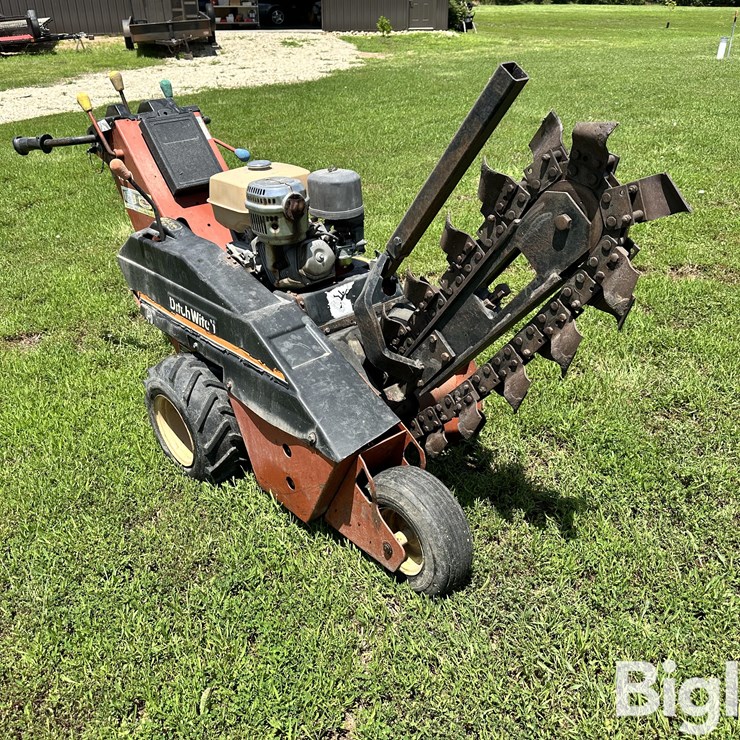 DITCH WITCH 1020