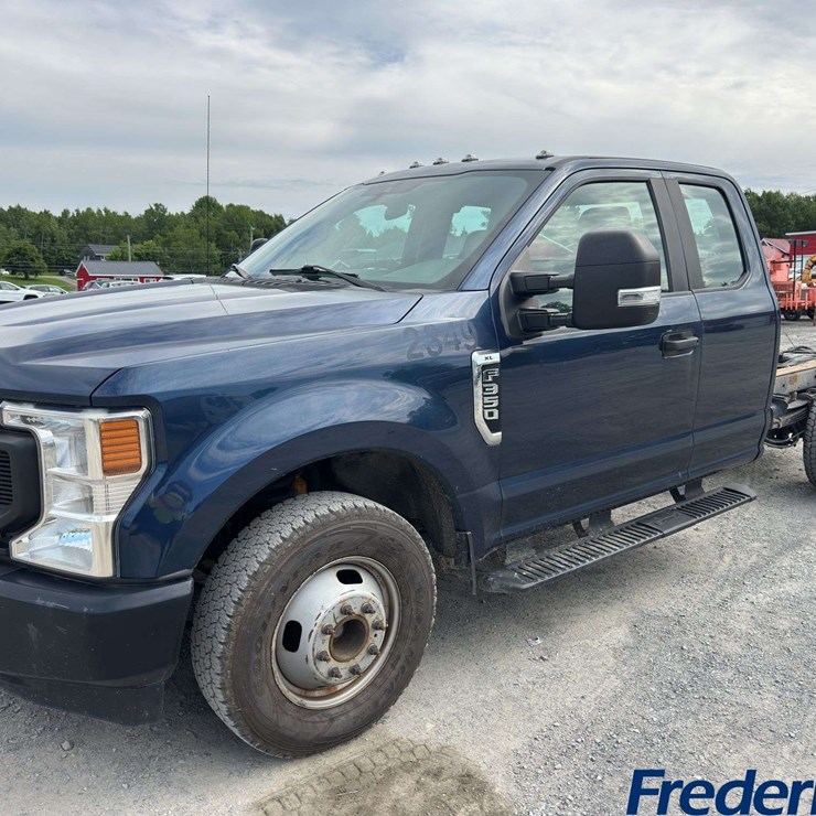 2020 FORD F350 XL