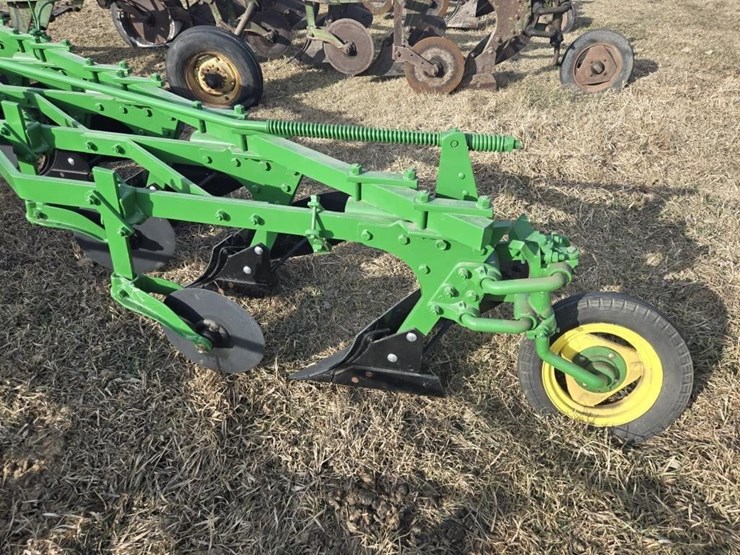 john-deere-5-image-9
