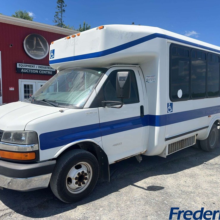 2012 CHEVROLET EXPRESS 4500