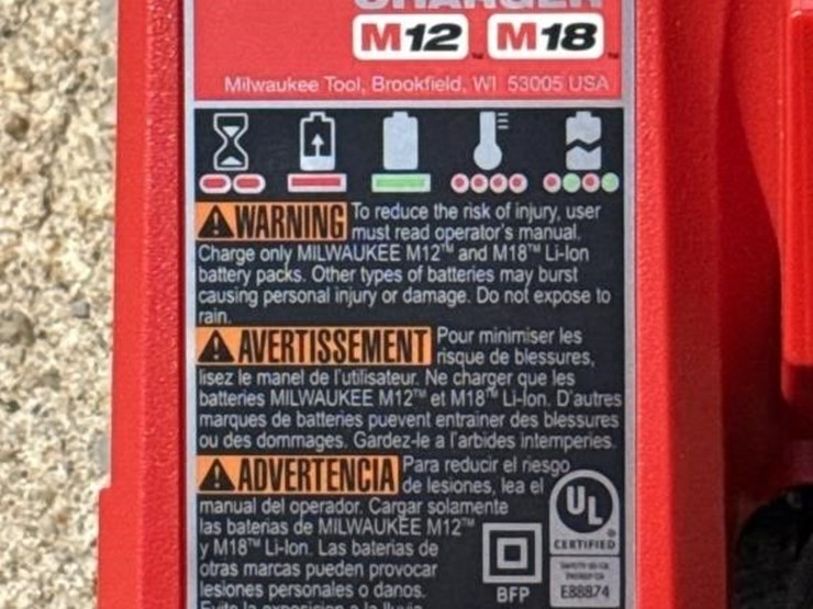 milwaukee-m-12-–-m-18-charger-unused-image-2