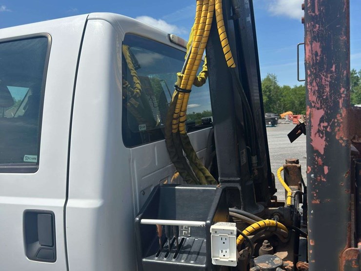 2011-hiab-026t-image-13
