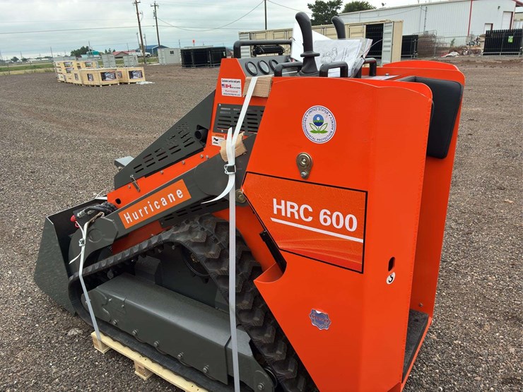 2024-skid-steer-image-4