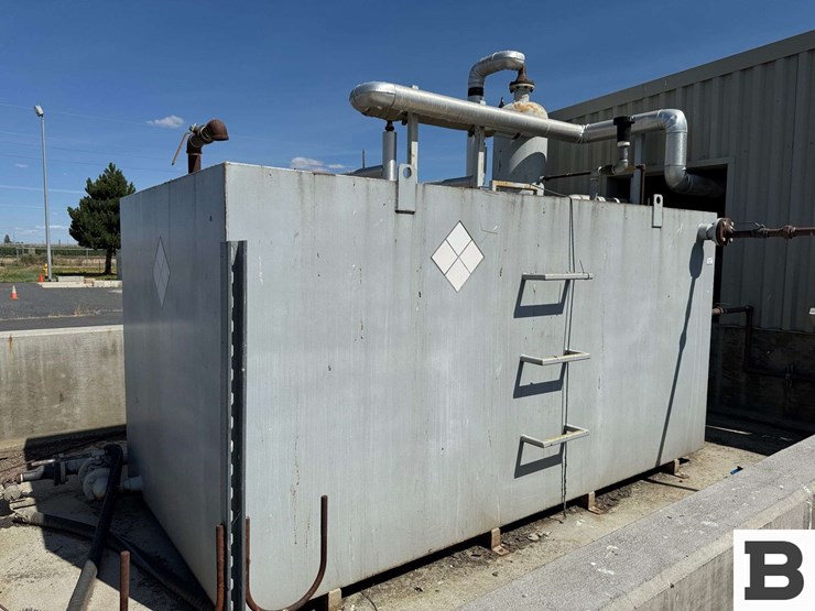 3,000-gallon-liquid-storage-tank-image-1