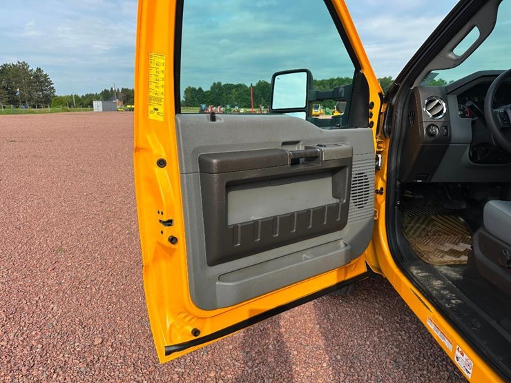 2012-ford-f450-image-63