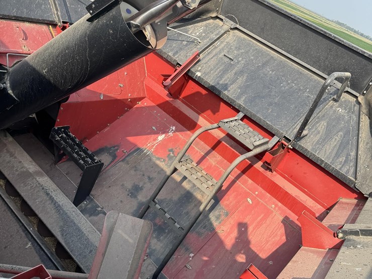 2008-case-ih-8010-image-35