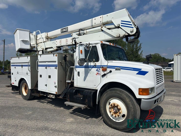 2001-international-4700-image-2