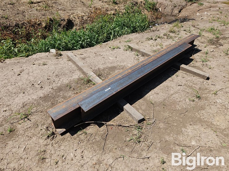 hd-steel-i-beams-image-1